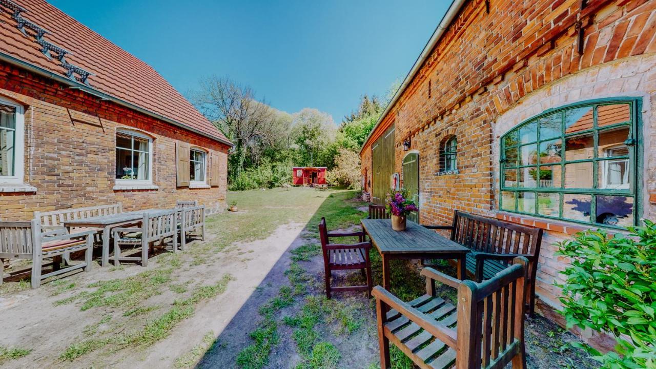 Landhaus Goldene Gans Gross Pankow  Exterior photo