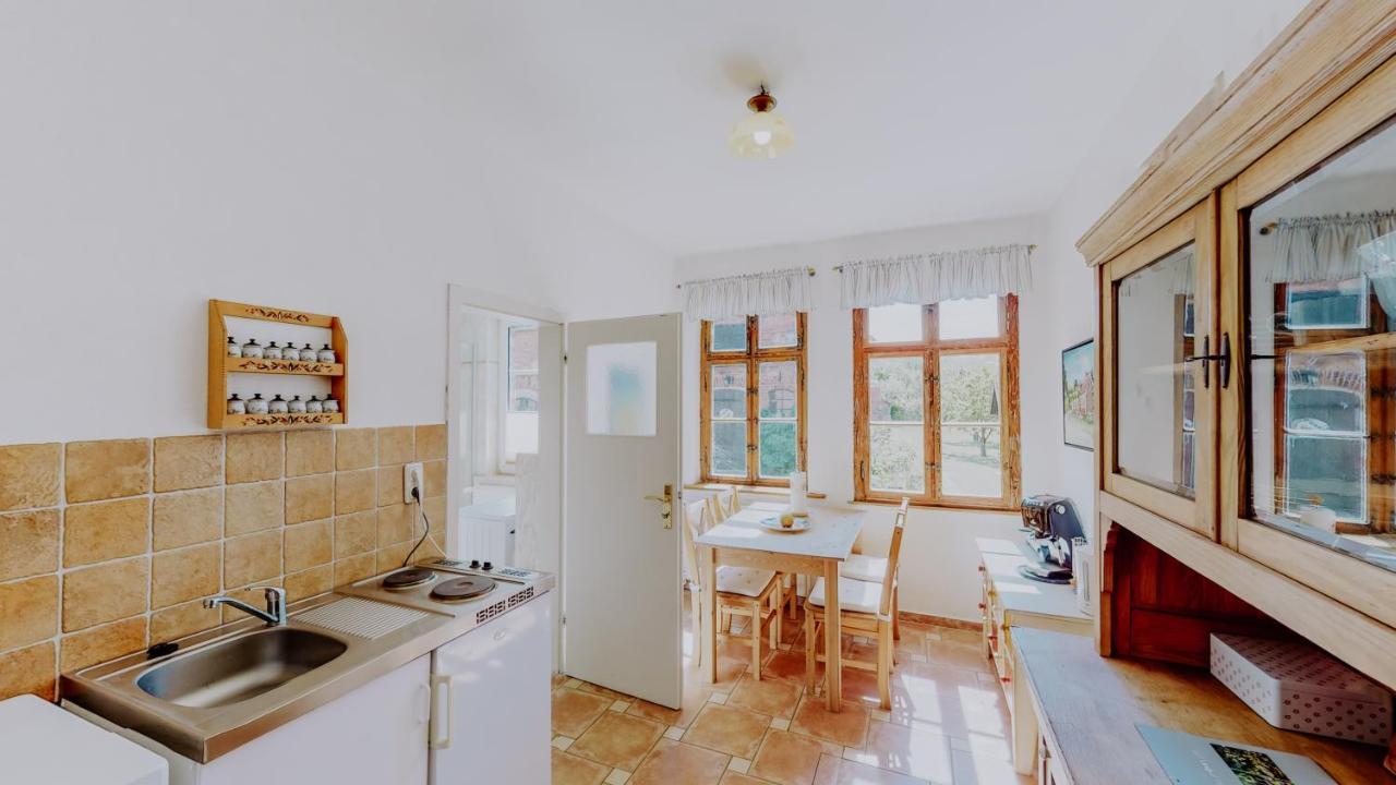 Landhaus Goldene Gans Gross Pankow  Exterior photo